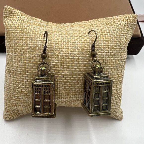 Doctor Who TARDIS Burnished Gold / Bronze Earrings - Picture 1 of 7